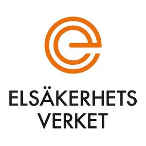 Elektriker Blomqvist erhåller certifikatet Elsäkerhetsverket